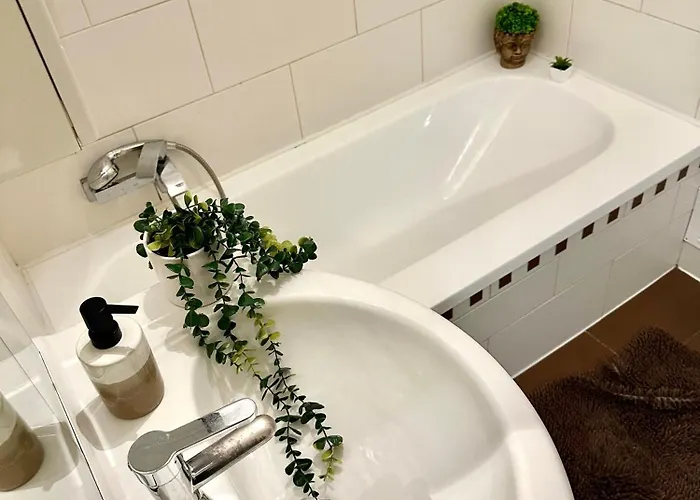 Quiet Near Airport Vienna #2 Lejlighed *