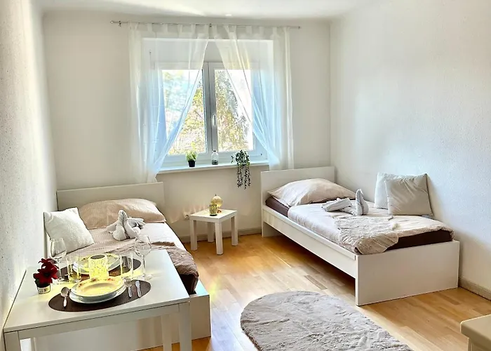 Quiet Near Airport Vienna #2 *